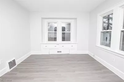 2462 Edwin Avenue, Akron, OH 44314 - Photo 6