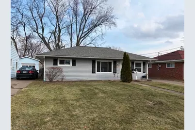275 Lynne Drive, Sheffield Lake, OH 44054 - Photo 2