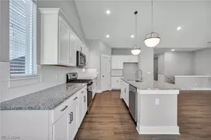 8896 Firethorne Dr, Columbia Station, OH 44028 - Photo 12