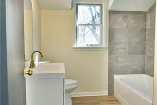 8351 Chesterton Dr, Youngstown, OH 44514 - Photo 24