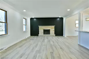 8351 Chesterton Dr, Youngstown, OH 44514 - Photo 8