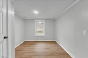 242 Orchard Ave, Cuyahoga Falls, OH 44221 - Photo 28