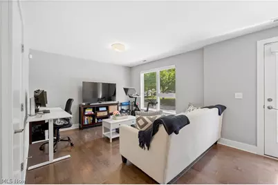 1240 W 70th Street, Loveland, OH 44102 - Photo 8