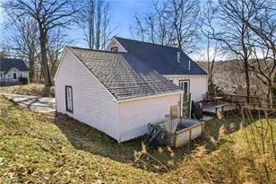 306 Park Ave, Lowellville, OH 44436 - Photo 38