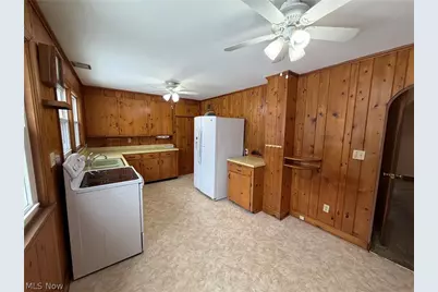 2229 Schneider Street NW, North Canton, OH 44720 - Photo 6