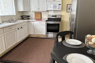 1550 Chapman Dr, Akron, OH 44305 - Photo 14