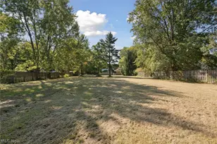 23052 Mastick Rd, North Olmsted, OH 44070 - Photo 44