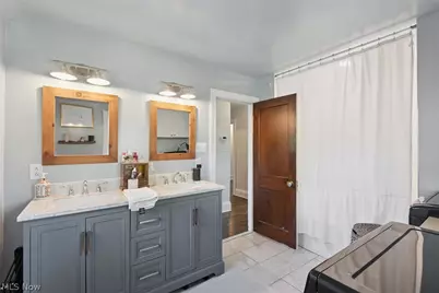 23052 Mastick Road, North Olmsted, OH 44070 - Photo 26