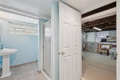 23052 Mastick Road, North Olmsted, OH 44070 - Photo 32