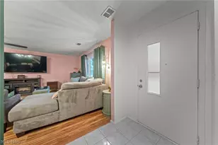 11686 Clubhouse Dr, North Royalton, OH 44133 - Photo 6