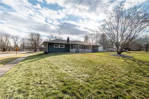 4103 Woodmere Dr, Youngstown, OH 44515 - Photo 4