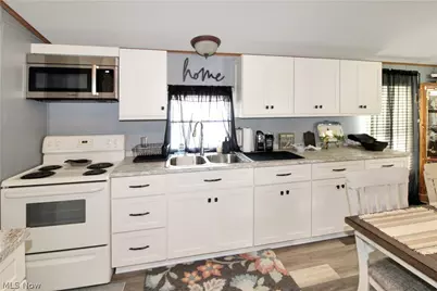 1660 N Compass Avenue, Port Clinton, OH 43452 - Photo 8