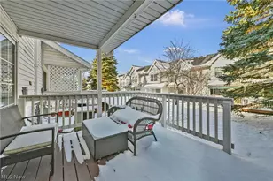 15496 Shaleside Ct, Loveland, OH 44130 - Photo 2