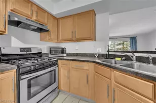 15496 Shaleside Ct, Loveland, OH 44130 - Photo 4