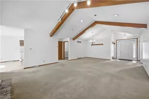 361 Hilltop Blvd, Canfield, OH 44406 - Photo 8