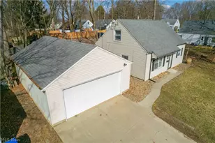 1111 Center Ave, Cuyahoga Falls, OH 44221 - Photo 2