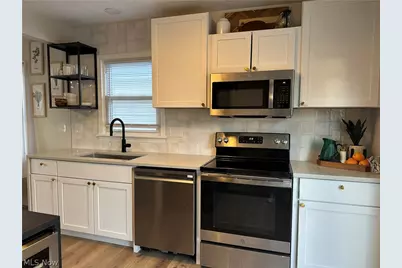 1111 Center Avenue, Cuyahoga Falls, OH 44221 - Photo 8