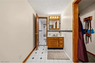 1425 Lake (Sr 531) Rd, Conneaut, OH 44030 - Photo 28
