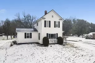 2420 Beechwood Ave NE, Alliance, OH 44601 - Photo 4