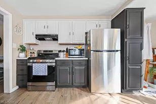 2420 Beechwood Ave NE, Alliance, OH 44601 - Photo 10