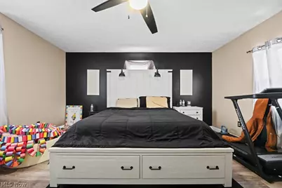 2420 Beechwood Avenue NE, Alliance, OH 44601 - Photo 20