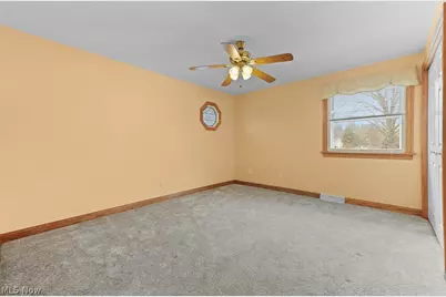 2761 Crompton N.E., Canton, OH 44721 - Photo 18