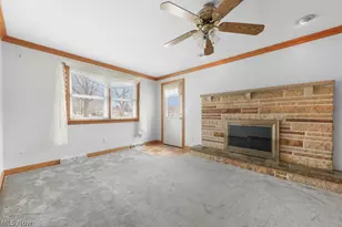 2761 Crompton St NE, Canton, OH 44721 - Photo 8