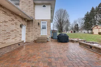 2761 Crompton N.E., Canton, OH 44721 - Photo 46