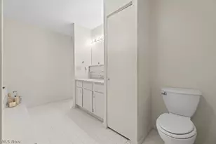 1775 Brookwood Dr, Akron, OH 44313 - Photo 32