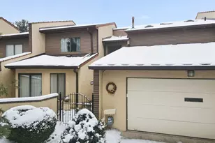 1775 Brookwood Dr, Akron, OH 44313 - Photo 2