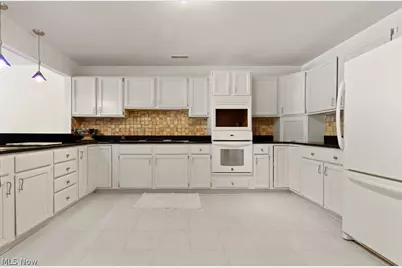 1775 Brookwood Drive, Akron, OH 44313 - Photo 18