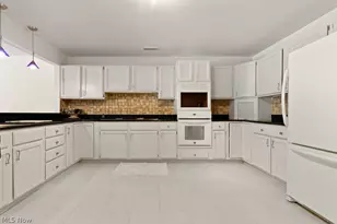 1775 Brookwood Dr, Akron, OH 44313 - Photo 18