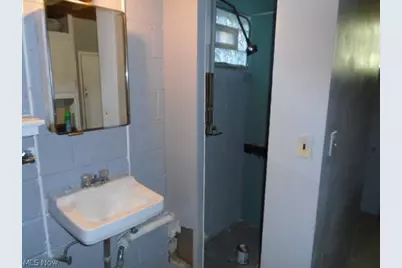 18909 Pawnee Avenue, Loveland, OH 44119 - Photo 26