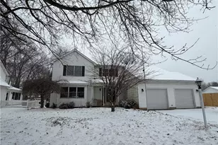 749 Regina Dr, Vermilion, OH 44089 - Photo 10