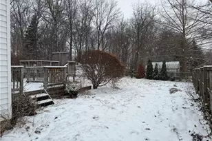 749 Regina Dr, Vermilion, OH 44089 - Photo 8