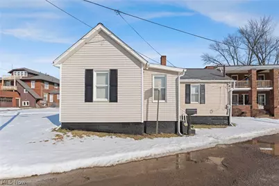 912 Essig Court NW, Canton, OH 44703 - Photo 1