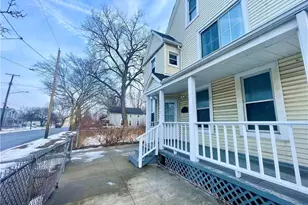 2193 E 35th St, Loveland, OH 44115 - Photo 2