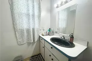 2193 E 35th St, Loveland, OH 44115 - Photo 20