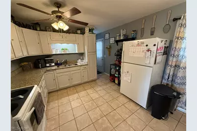 835 Chelsea Drive, Dover, OH 44622 - Photo 6