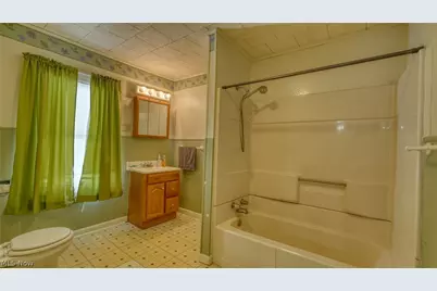 908 N 8th Street, Cambridge, OH 43725 - Photo 16