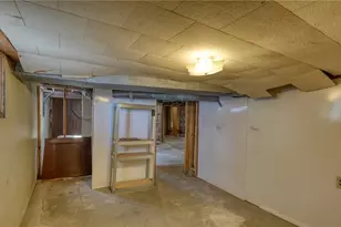 908 N 8th St, Cambridge, OH 43725 - Photo 30