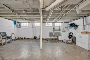 515 E 250th St, Euclid, OH 44132 - Photo 32