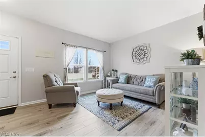 7119 Gauntlet Street SW, Massillon, OH 44646 - Photo 4