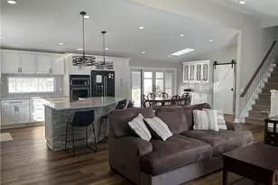 13325 Longspur Ct, Valleyview, OH 44125 - Photo 8