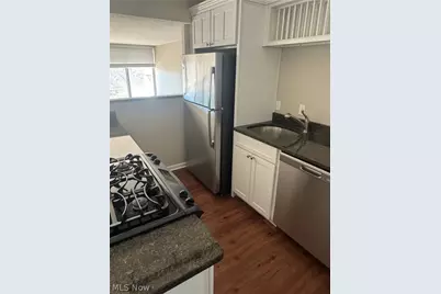 12900 Lake Avenue #610, Oakwood, OH 44107 - Photo 8