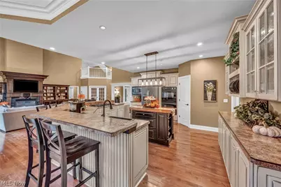 8933 Mountain View Drive, Mentor, OH 44060 - Photo 30