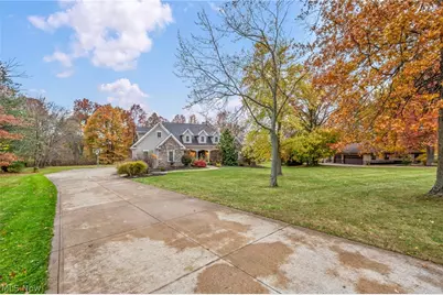 8933 Mountain View Drive, Mentor, OH 44060 - Photo 6