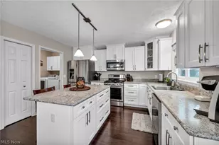 5312 Bringham Dr, Brunswick Hills, OH 44212 - Photo 10