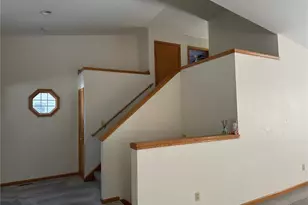 1651 Discovery Rd, North Canton, OH 44720 - Photo 4