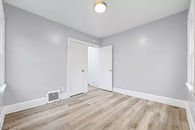 539 E Cuyahoga Falls Avenue, Akron, OH 44310 - Photo 30